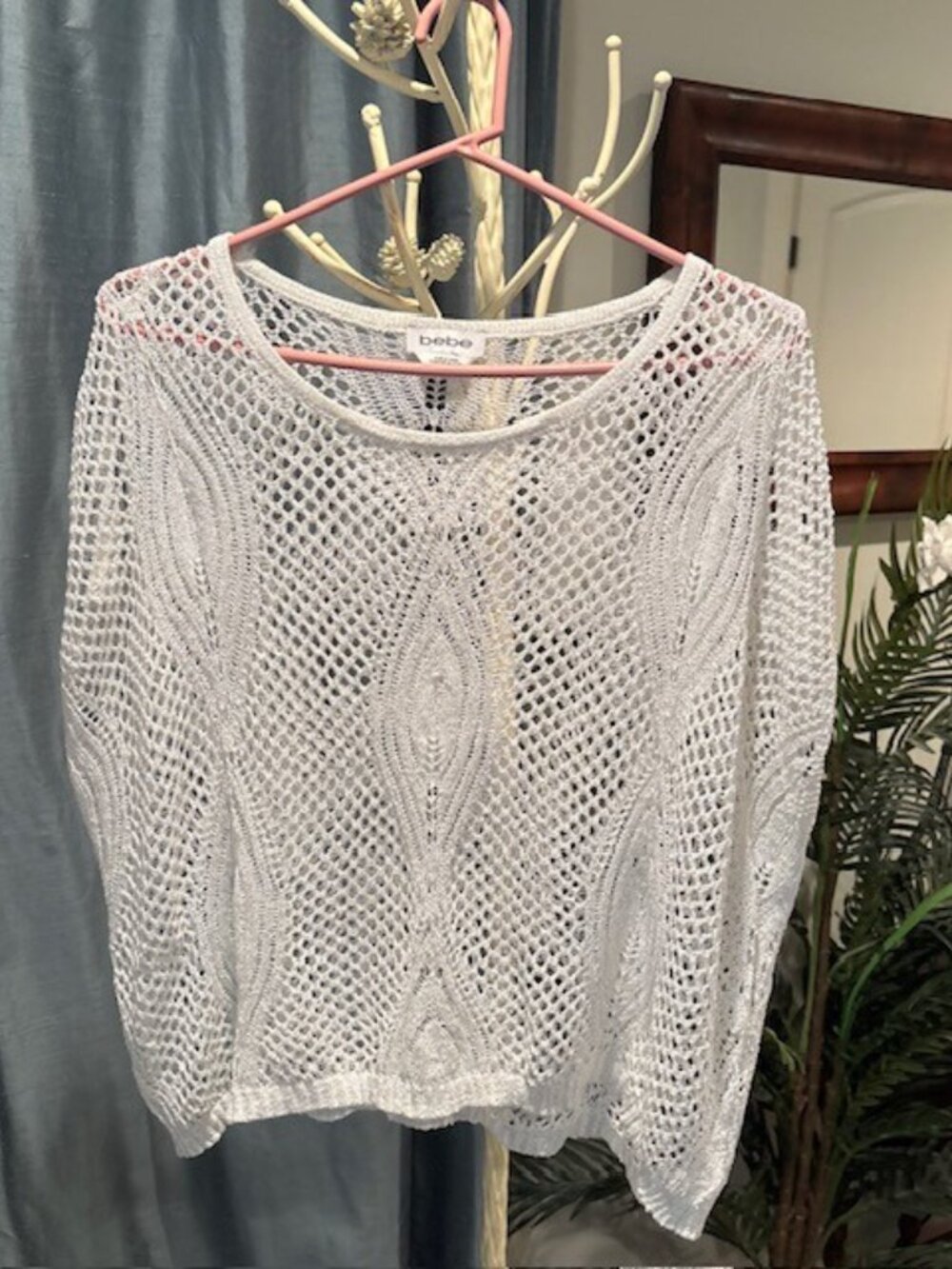 Vintage Bebe White Crochet Top Blouse Silver Metallic Thread Size Medium Sweet